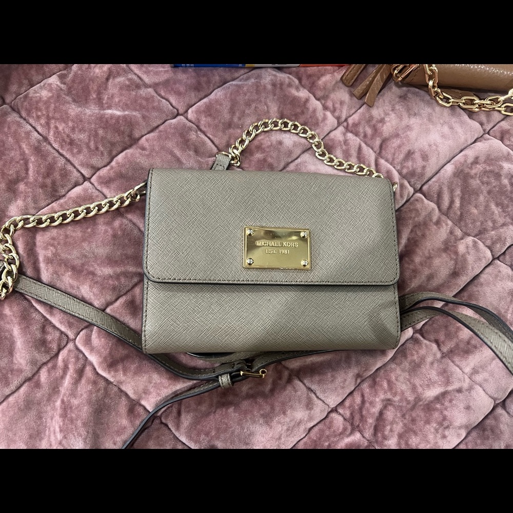 Michael Kors Cross body clutch